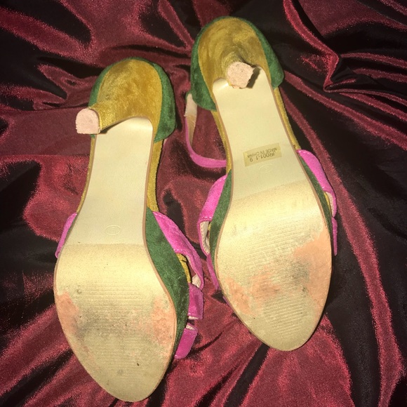 Shoes - Picture 3 of 3